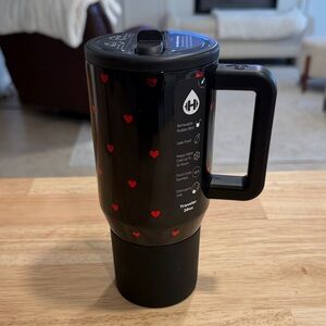 Hydrojug Queen of hearts 20 oz traveler NWT